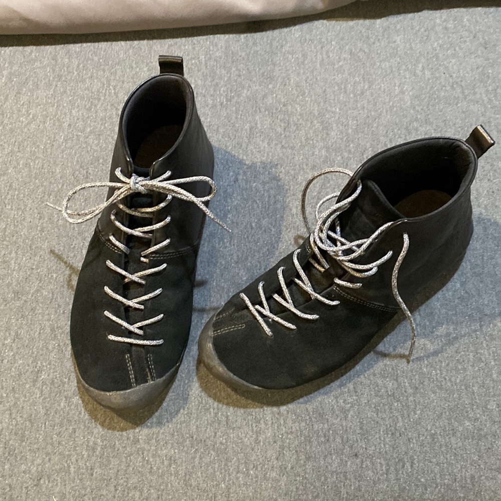 Keen high top sneakers